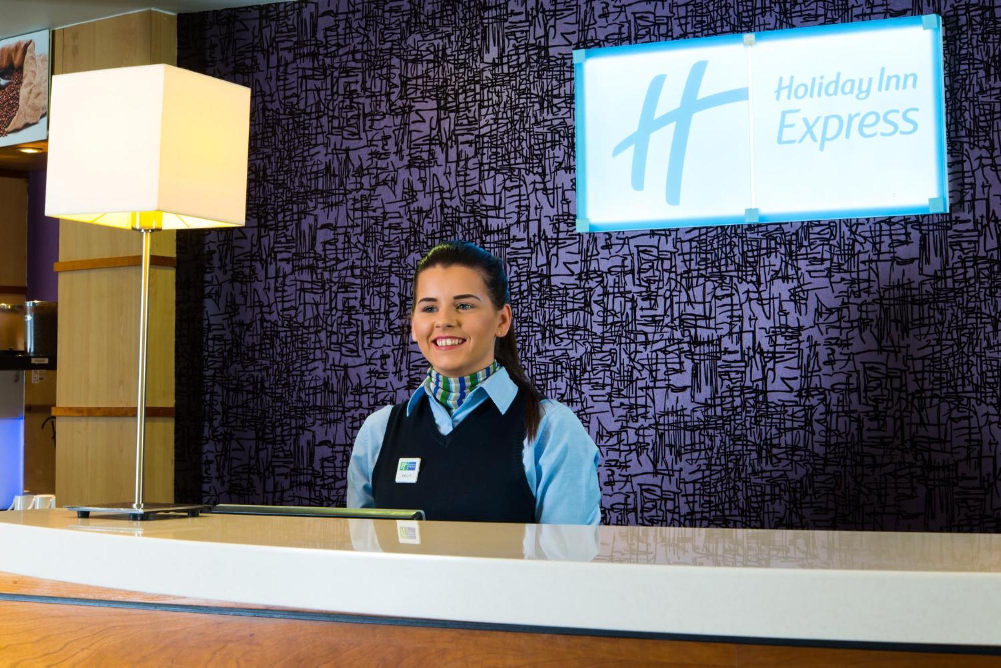 Holiday Inn Express - Glasgow - City Ctr Riverside, An Ihg Hotel Eksteriør billede